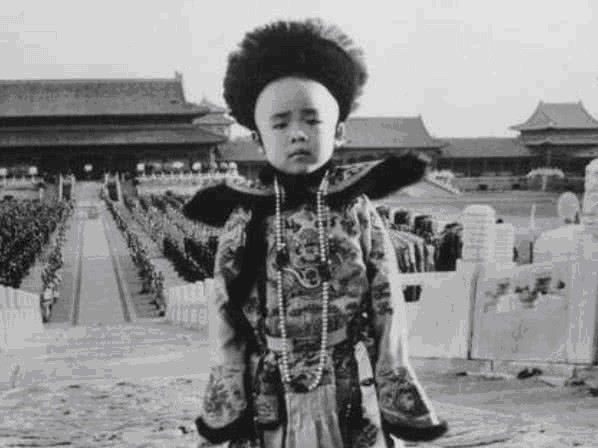 溥杰和嵯峨|他是溥仪的弟弟,被迫和日本贵族结婚,溥仪差点地位不保