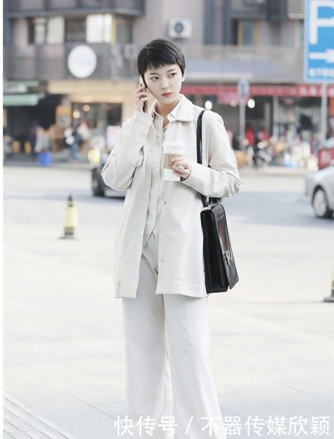 适合冬天的“叠穿”搭配:外套+内搭,保暖又时髦,吸睛力极强