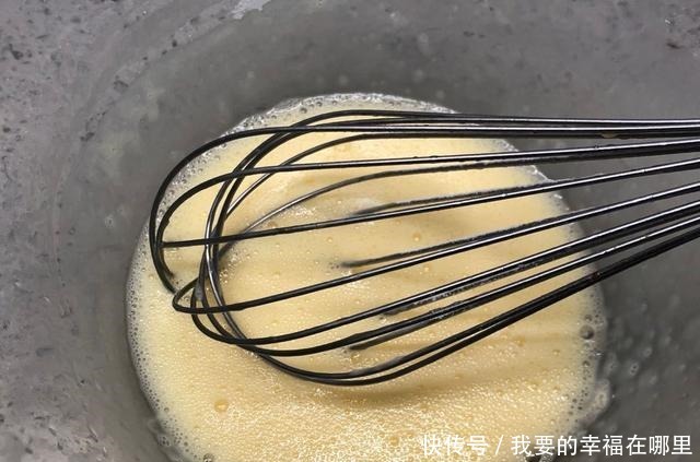 红薯别总蒸着吃了,这样做酥软香甜,还不长胖,好吃到停不下嘴