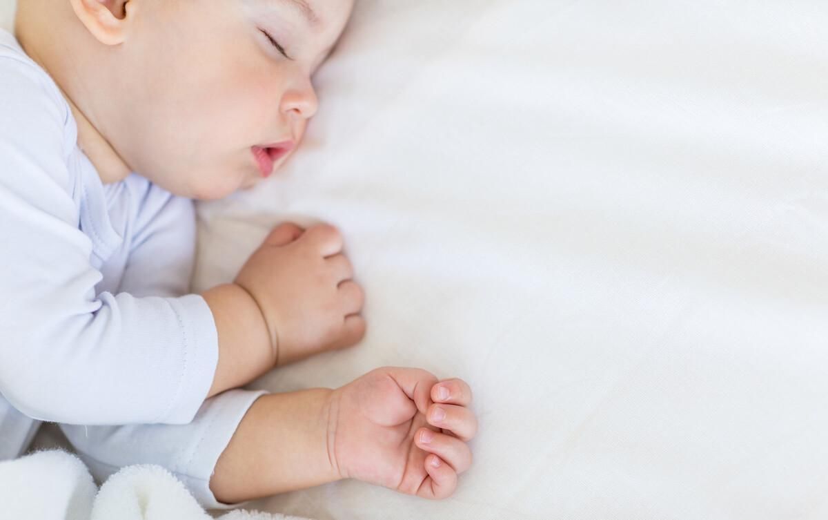 表妹|新生儿睡姿有“密码”,学会解读很重要,新手宝妈别错过