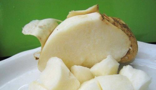 女性養(yǎng)生，常吃3種食物，補益氣血，排毒抗衰，預(yù)防婦科病