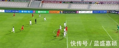 越南|中国队3-2越南,武磊独造3球背后妻子过生日,飞吻庆祝献爱妻!