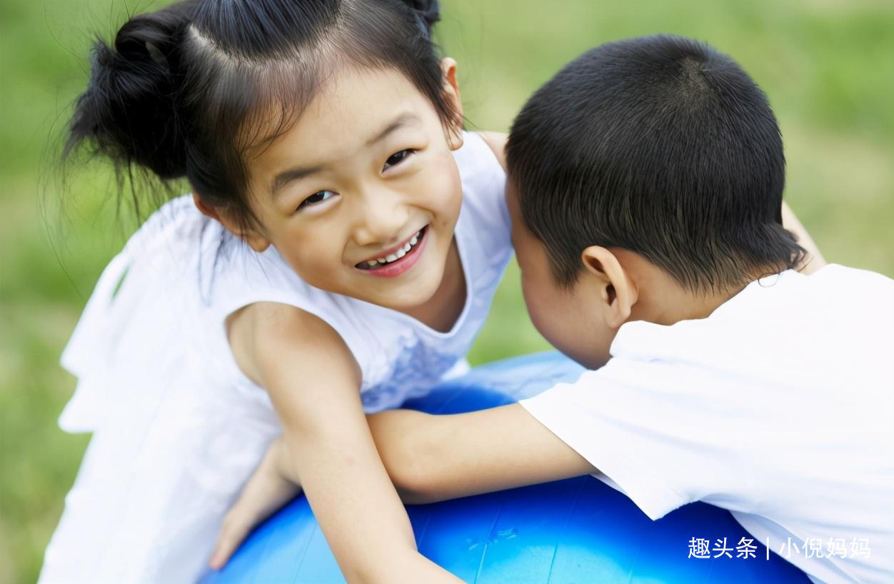 鲍喜顺|中国第一巨人鲍喜顺不听医生劝告，执意生下一子，一家现状如何