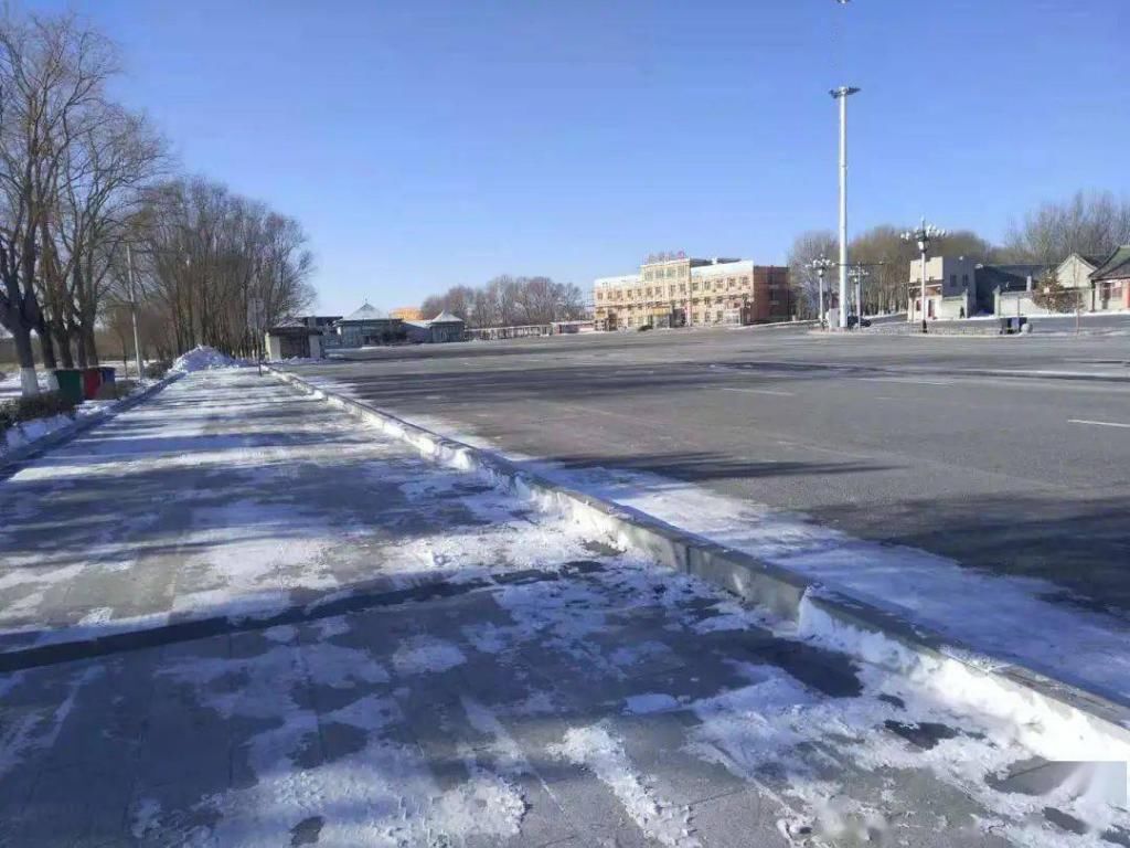 扫除积雪迎佳节——查干湖景区管理处全面清除景区积雪