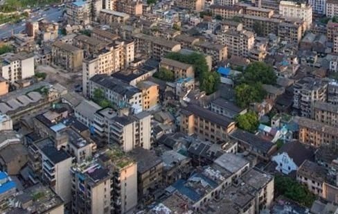 小区|“电梯房”和“楼梯房”10年后哪种更值钱?懂行人给出3点分析