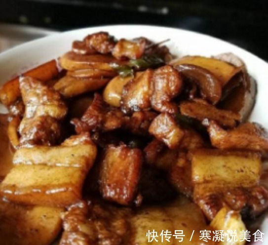 秋冬季节，桌上有了此菜，开胃又下饭，次次光盘，孩子天天缠着要