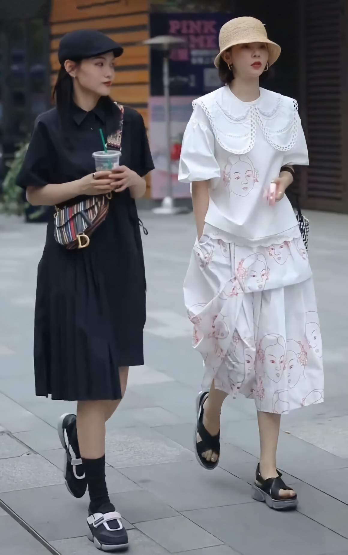 长袜 “老爹凉鞋”配长袜有什么好的,也不嫌热得慌,还是光着脚穿好!