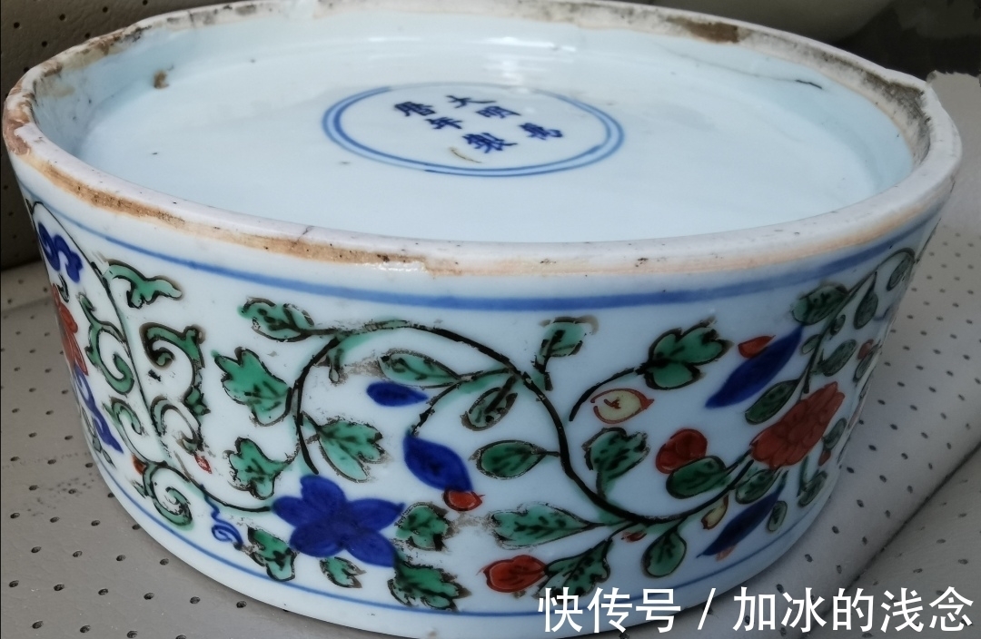 青花&崔凯：万历青花五彩盒，官窑制品