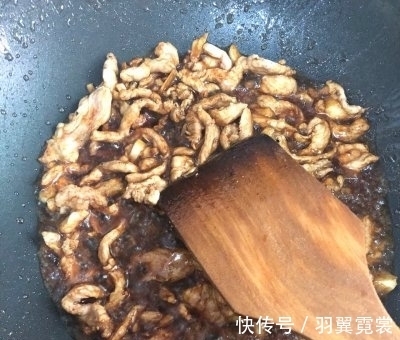 豆角|豆角焖面,面条直接下锅是错的,多做1步,根根干香入味,不粘连