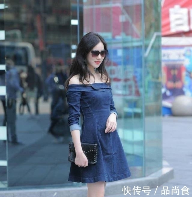 包臀裙 美丽的小姐姐穿出时尚新高度,你喜欢这样的装扮吗?