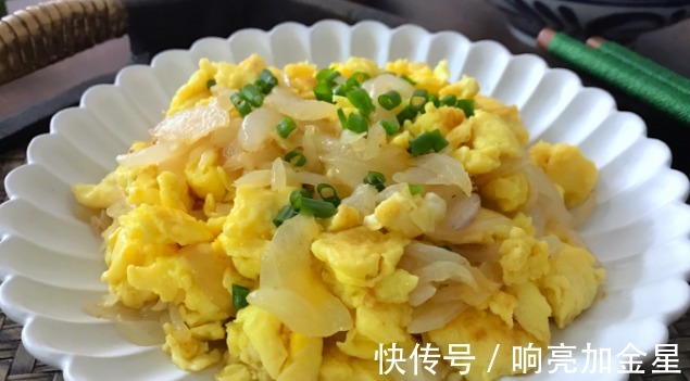 一碗米饭绝对不够吃的下饭菜，美味简单营养解馋，吃后回味无穷！