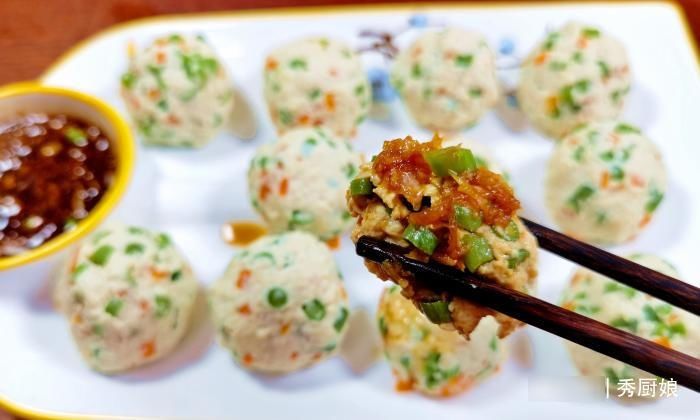 豆角|三伏天可以不吃肉，碰到此菜别手软，一斤不到2块钱，鲜美又营养