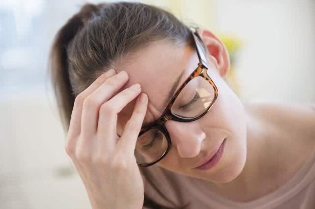 头晕头痛|气血不足头先知!头上出现三个异常,提醒你该补气血了,别忽视