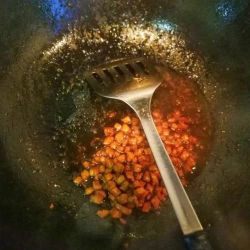  肉末炒蒜薹粒，家常小炒，美味下饭菜