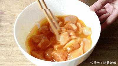 炒肉菜时加一味,去腥又增香,比料酒强多了