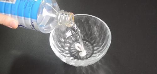 窍门|白墙脏了不用重新刷, 教你一个窍门, 简单一擦, 立马干净如新