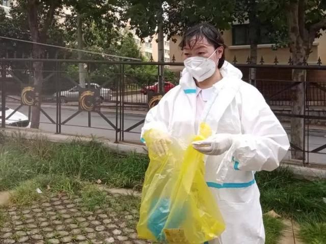 采样人|高温下，致敬直面病毒的采样人