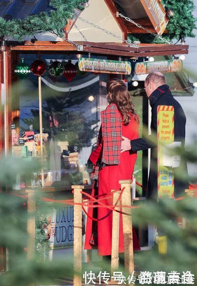 大衣 凯特总算让人眼前一亮!穿中国红大衣示范圣诞穿搭,换了发型超美