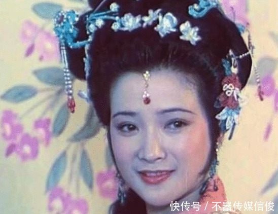 名导|唯一演完四大名著的她,因太漂亮在火车站被名导发掘,如今怎样了