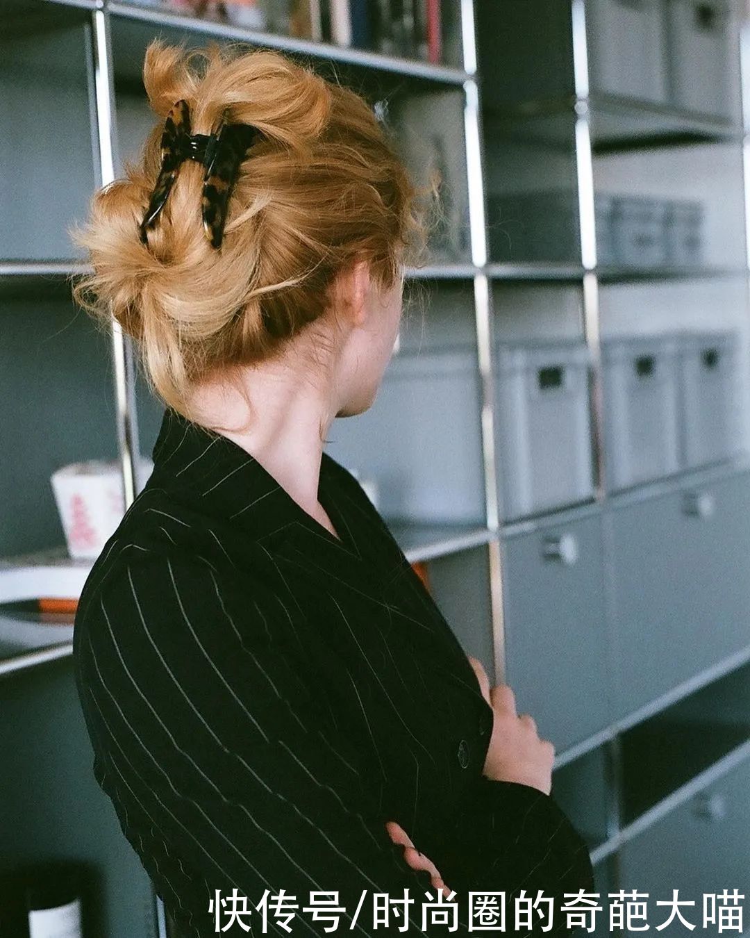 造型|长直发out了！硬装纯情只会更土，不妨试试这越乱越有味道的造型