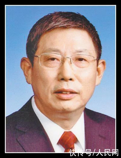 上海市原市长杨雄同志逝世