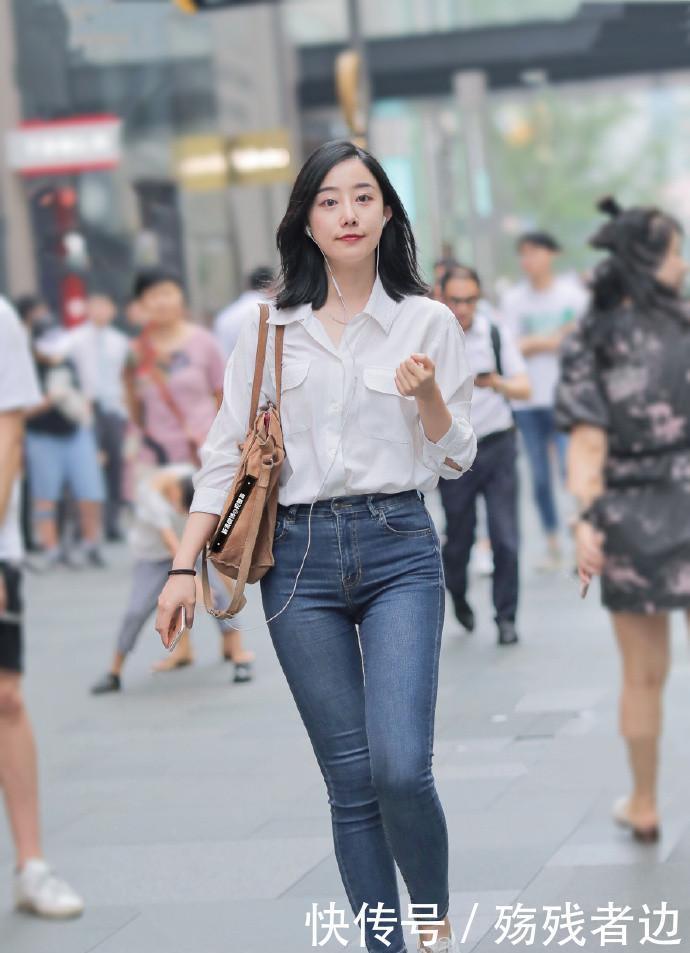 白色衬衣是最简单、最时髦的穿搭单品，干净、简洁