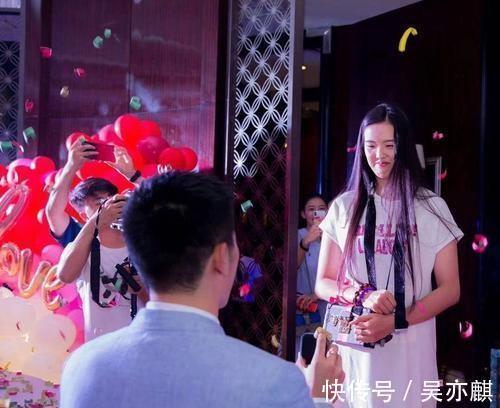 张常宁|张常宁首次爆料已婚3年,自称一时冲动结婚,但想和吴冠希一辈子