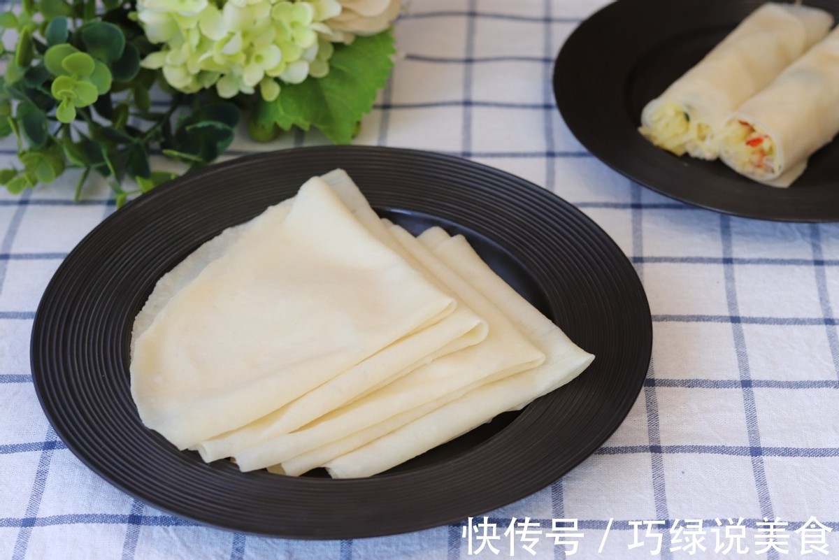 春饼的懒人做法，饼皮劲道薄如纸，卷什么都好吃
