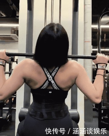 心得|人长得好看,又喜欢练肌肉,如何让腰细,她很有心得