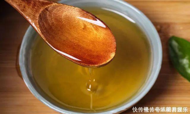 敷脸|牛奶加上常见的“它”敷脸，不出15天淡斑又嫩肤，色斑妹子的福音