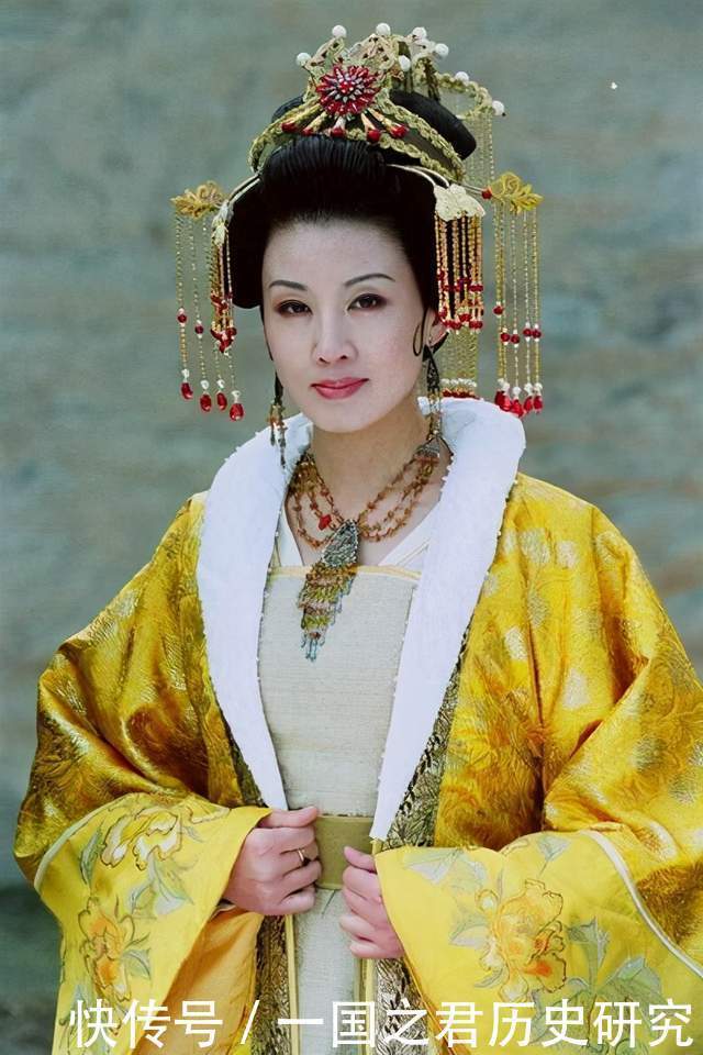 太子李建成|李世民嫔妃众多，为何敢霸占李元吉妻齐王妃，却不敢占李建成妻