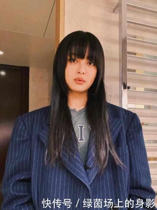 你适合“直发”还是“卷发”发型师透露看这三个地方就知道