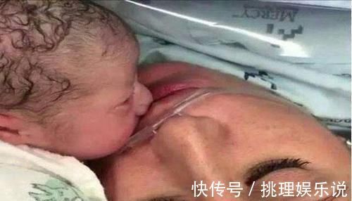 宝宝|为什么孩子刚出生,助产士不给穿衣服就让妈妈抱?两个原因