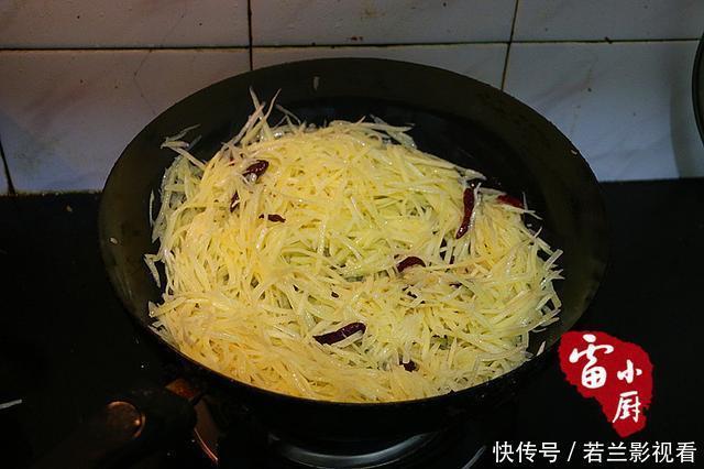  搞定|土豆最最最最受欢迎的做法，3分钟就搞定，越吃越喜欢！