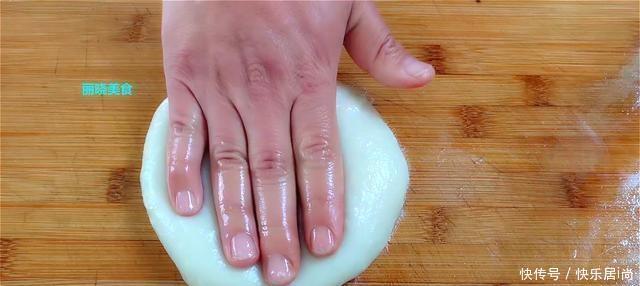 开胃|糯米粉新吃法,不揉面,简单擀,糯米香甜咬一口,超级开胃