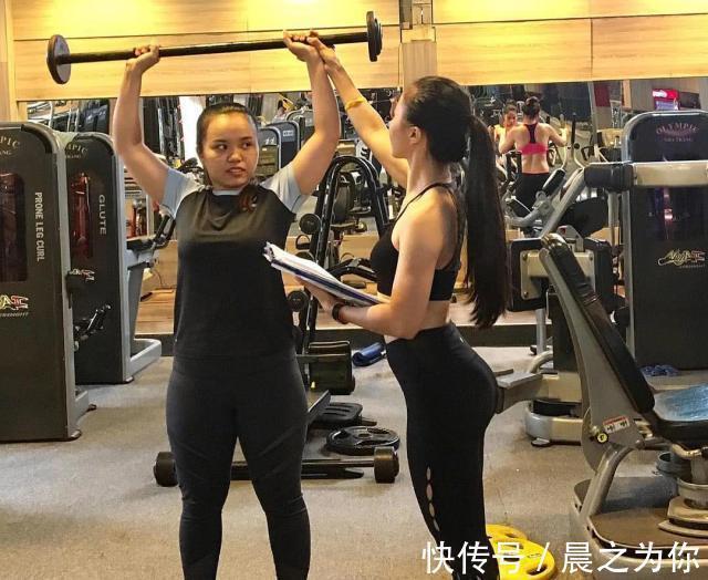 好身材|130斤健身女教练,不看重体重数字,称好身材看比例