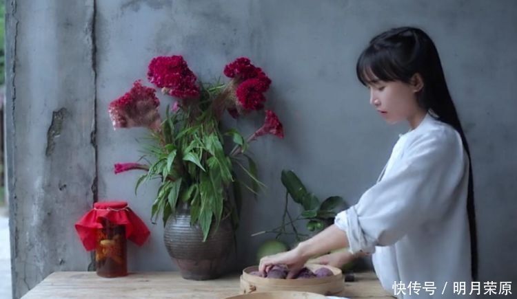 李子柒做“炸牛奶”能吃?看清无滤镜下食物,难怪奶奶一口不吃!