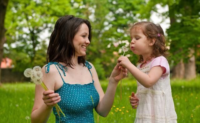 哥哥|哥哥趁父母不在,把弟弟放锅里“炖”,被发现时宝宝已被“腌制”