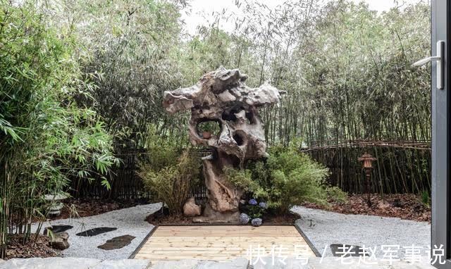 空间|不顾妻子反对，他坚持买1层楼房，128㎡赠送60㎡庭院，装修后太美