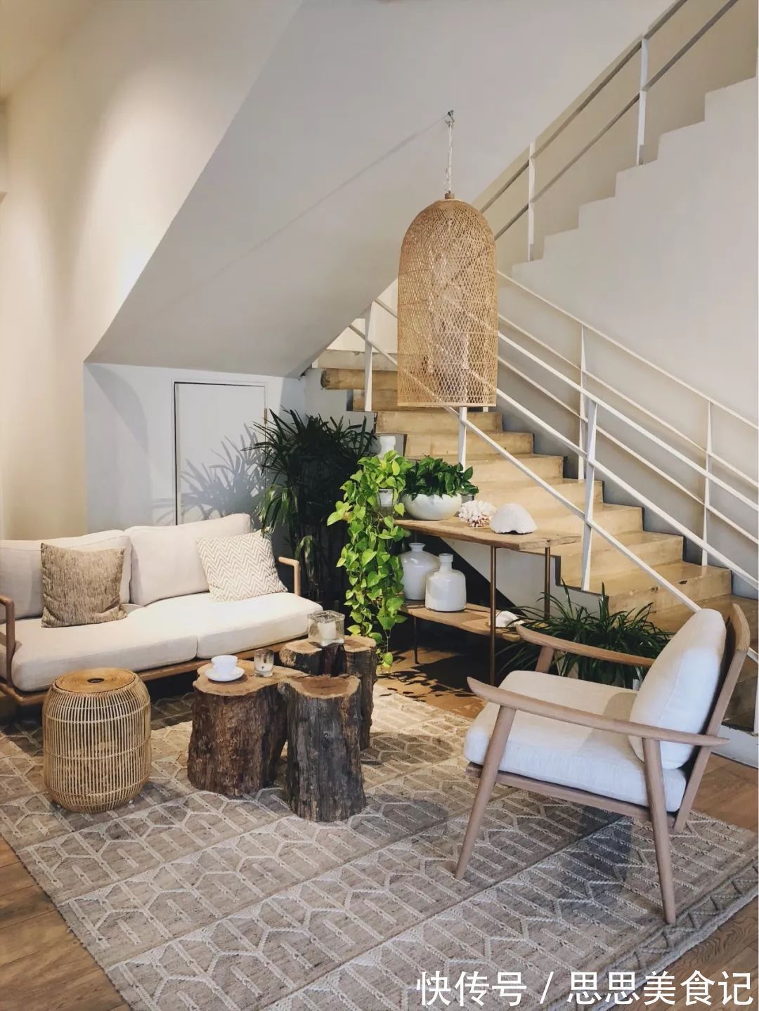 达芬奇|什么时候“沙发+茶几+电视”成了客厅标配?统统不要,住起来更爽