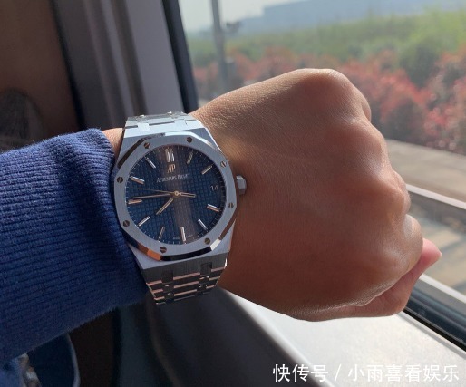 爱彼|三十岁男人的绝配，既能商务又能运动的江诗丹顿蓝盘纵横四海