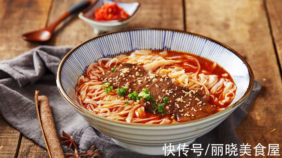 最有名的12道特色早餐，蒸煮煎烤样样有，学会在家做着吃，真解馋