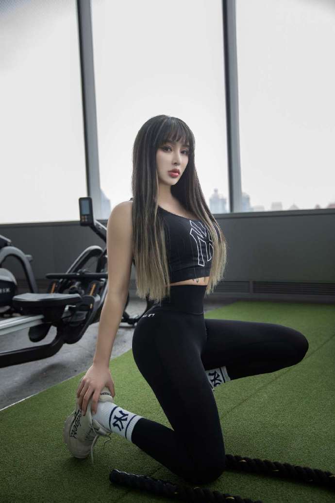 欧美|昔日的“臀神”，欧美女生同款身材，这样的比例你爱吗