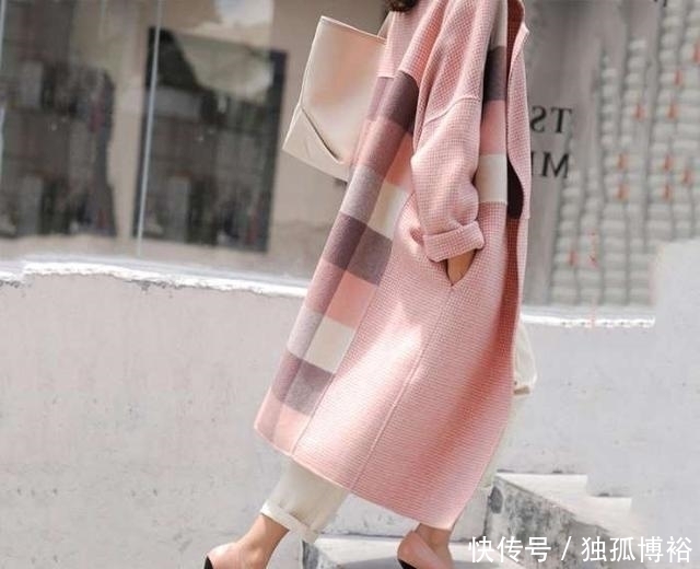 格子|发现:焦糖色早过时,现主流森系大衣+赫本裙,保暖清新巨减龄