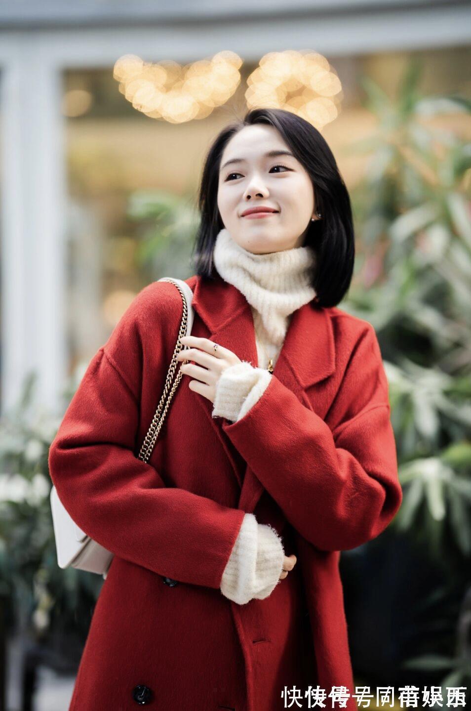 搭配 有品味的女人,衣橱里一定有这4件大衣,搭配裤子、半身裙很优雅