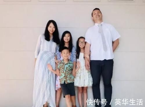 衣服|“抠门宝妈”让孩子穿旧衣,不料宝宝穿上后惊艳众人,建议量产