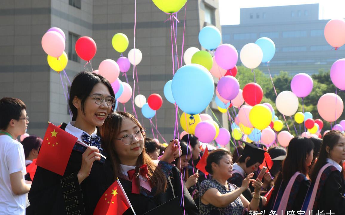 不用|国内有几所免学费的大学，不仅不用花钱，还会补贴一部分生活费？