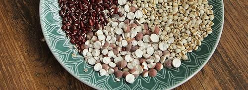 春天湿漉漉,这粥要多喝,做法简单又营养,祛湿解乏,人都清爽了