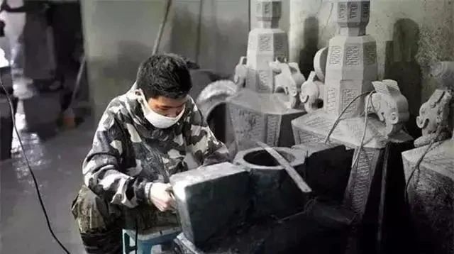玉器|一个偏远的村庄,大多农户参与仿古玉器造假,引起了大家的关注