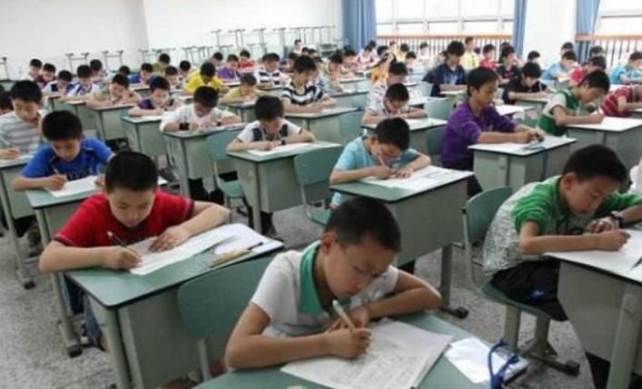 大红叉|小学生偷改成绩变98分, 宝妈一眼看穿 你忘了一个最大的漏洞